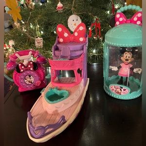 Minnie Mouse Collection / Lot - Yacht, Dress Up Minnie & Dresses & Minnie Phone